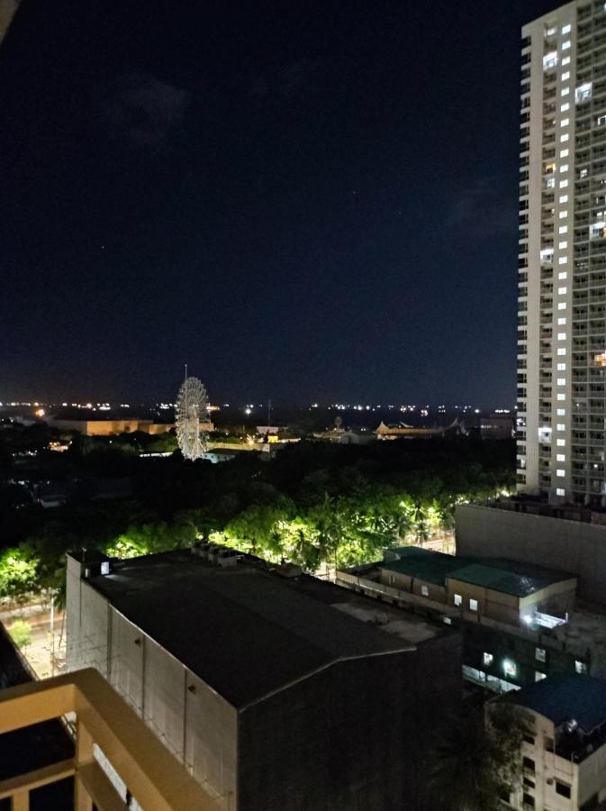 Schoenes Apartment Mit Pool-Nutzung Manila Exteriör bild